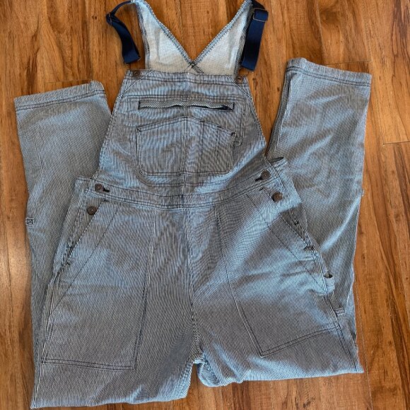 Duluth Trading Co Railroad Stripe Leg Cargo Womens Bib Overalls sz M - Picture 5 of 7